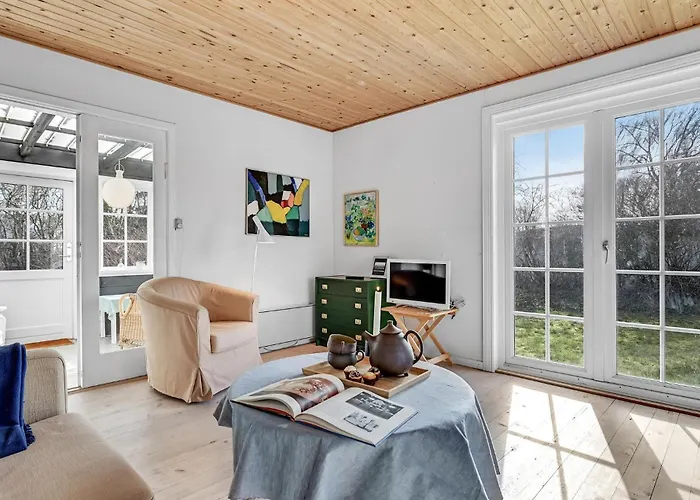 Pet Friendly In With Wifi Risskov